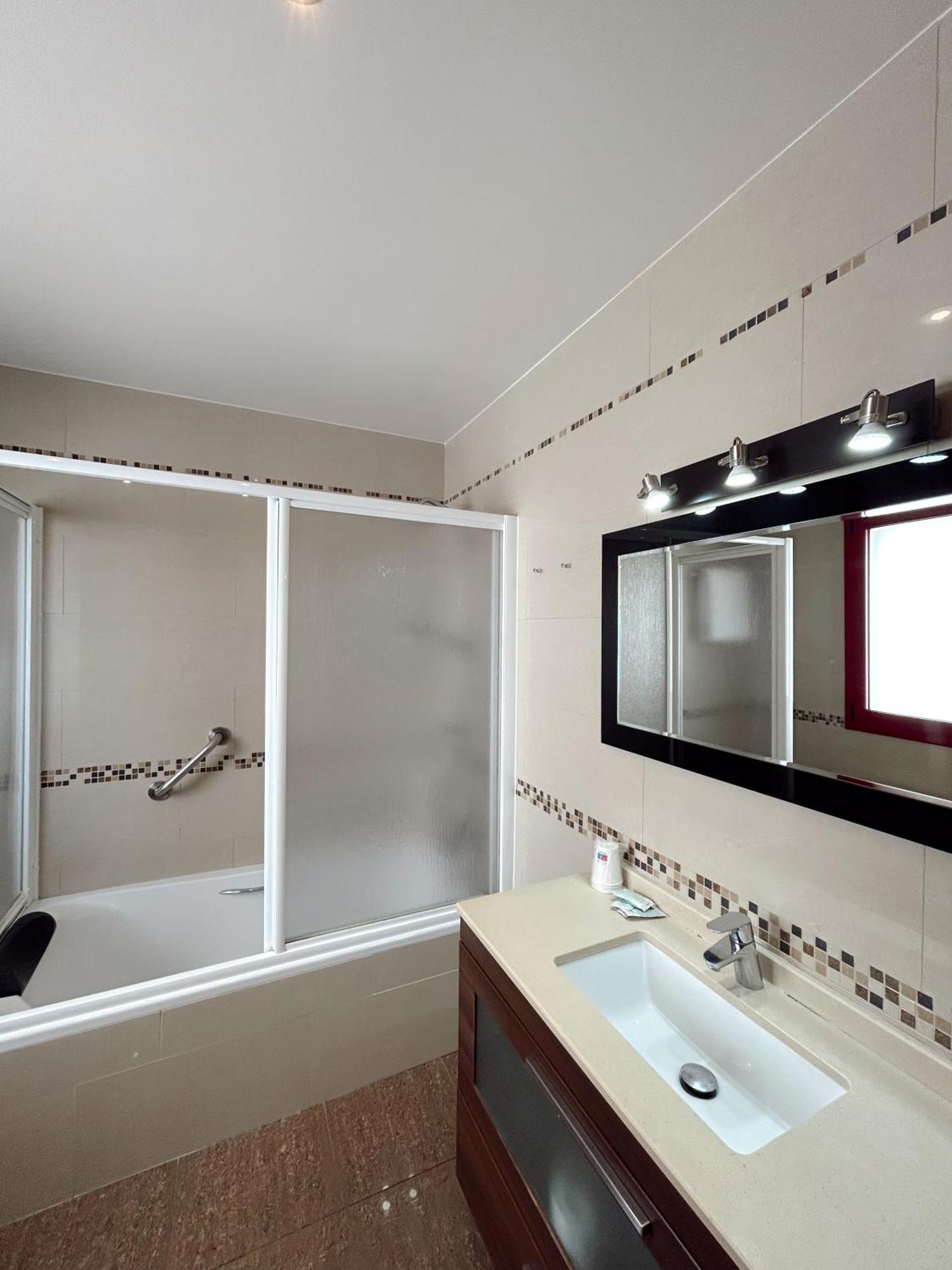 Hostal La Tina El Port De La Selva Екстериор снимка