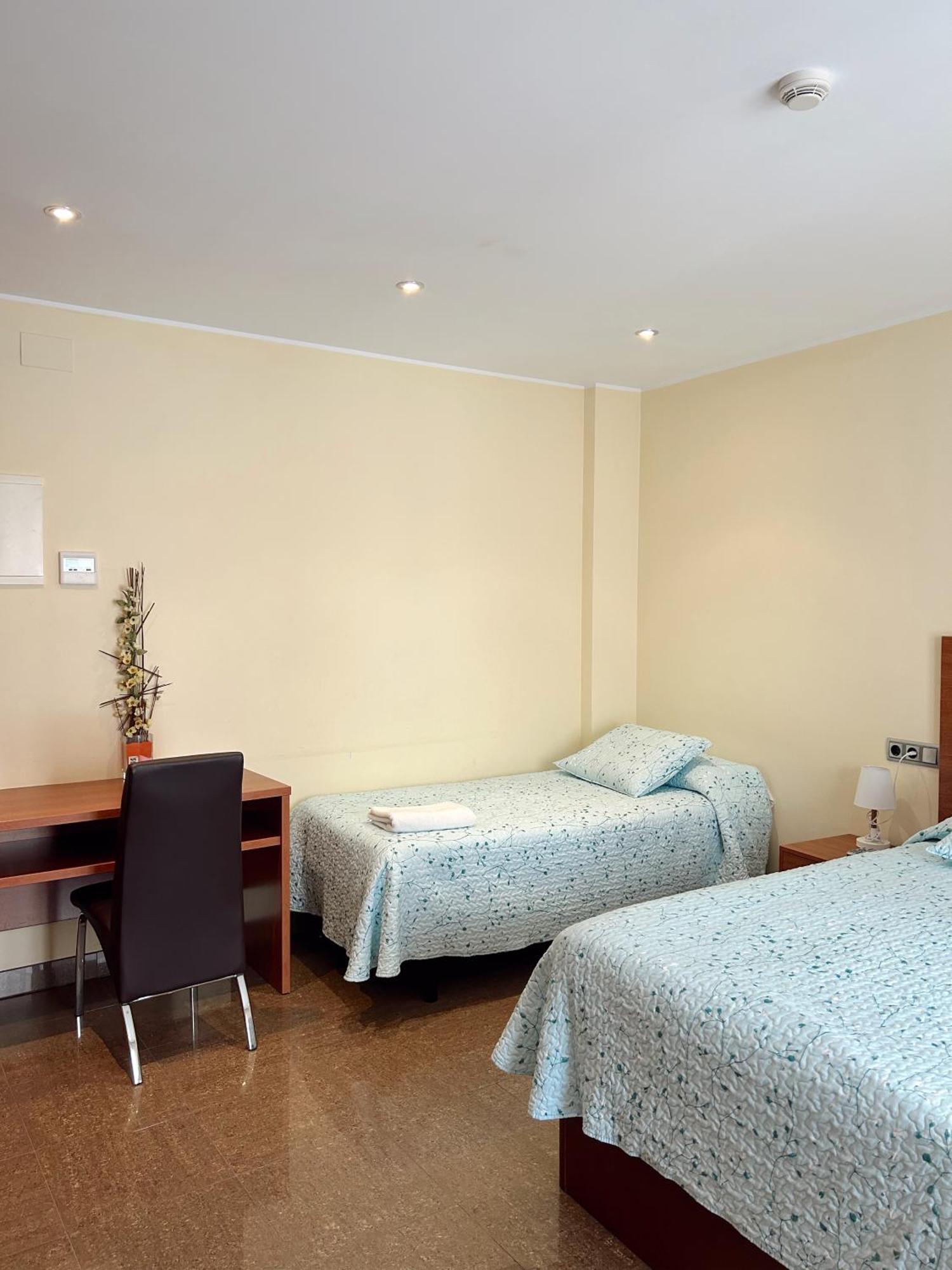 Hostal La Tina El Port De La Selva Екстериор снимка